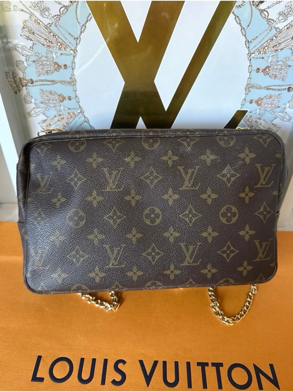 Louis Vuitton Monogram Chain Shoulder Bag in Brown with Gold Hardware - Picture 2 of 7